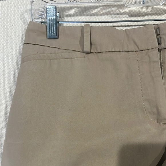 Talbot’s Women's Tan Bermuda Shorts size 8 - Picture 4 of 11